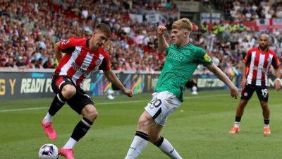 Newcastle beat Brentford 4-2 to keep European hopes alive