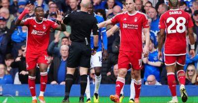Anthony Taylor - Ashley Young - Stuart Attwell - Giovanni Reyna - Howard Webb - Nottm Forest - Howard Webb admits Forest should have had at least one penalty against Everton - breakingnews.ie - county Taylor