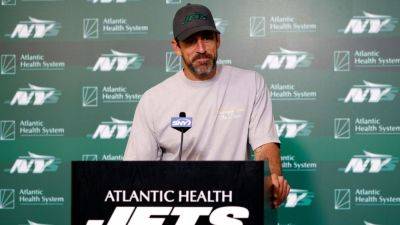 Aaron Rodgers embraces pressure of Jets' do-or-die season - ESPN