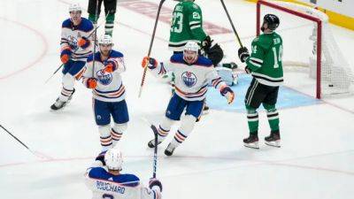 Jake Oettinger - Connor Macdavid - Leon Draisaitl - Evan Bouchard - Jason Robertson - Wayne Gretzky - McDavid scores in double overtime as Oilers grab 1-0 lead in Western Conference final - cbc.ca - Usa - state Colorado