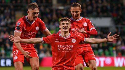 Shelbourne subdue ten-man Shamrock Rovers to make title statement