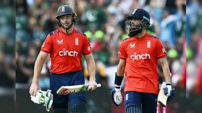 ENG vs PAK 2nd T20I: Jos Buttler Helps England Take 1-0 Lead With Easy Win Over Pakistan