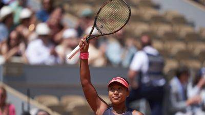 Naomi Osaka - Lucia Bronzetti - Naomi Osaka overcomes jitters to advance at Roland-Garros - rte.ie - France - Italy - Japan