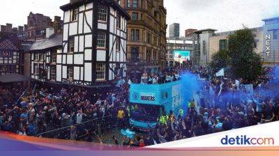 Potret Meriah Parade Juara Manchester City