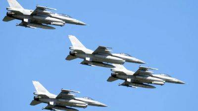 Poland scrambles jets to secure airspace from Russian attacks on Ukraine