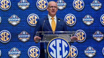 Greg Sankey would 'welcome' national standard for college sports - ESPN