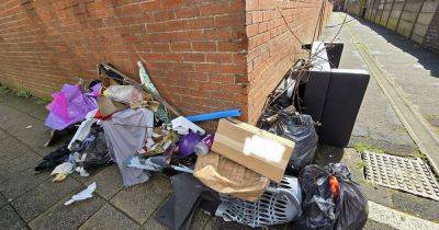 Man fined £400 for dumping rubbish in street