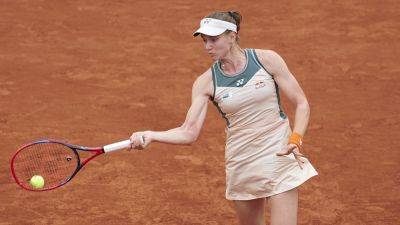Elena Rybakina eases past Greet Minnen into French Open second round