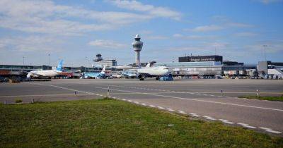 Person dies after 'falling into plane engine' at Amsterdam airport in front of horrified passengers - manchestereveningnews.co.uk