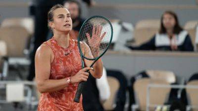 Sabalenka and Djokovic soar, Roland Garros bans alcohol in stands