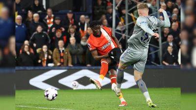 Elijah Adebayo Rescues Struggling Luton In Draw Against Everton