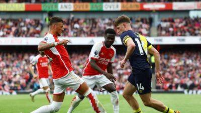 Arsenal keep pressure on City with win over Bournemouth