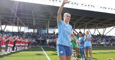 Manchester City legend gets guard of honour with title dream still alive despite late drama