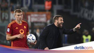 Daniele De-Rossi - As Roma - Europa Di-Liga - Formasi Pohon Cemara De Rossi yang Tak Mulus Bongkar Juventus - sport.detik.com