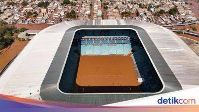 Gegara Banjir, Stadion Markas Gremio Brasil Berubah Jadi Kolam Berlumpur - sport.detik.com