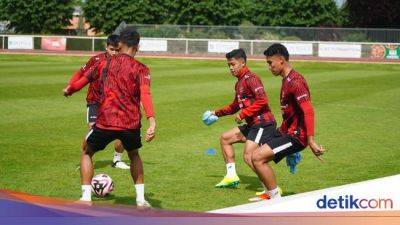 Foto Latihan Garuda Muda Jelang Timnas Indonesia U-23 Vs Guinea - sport.detik.com - Indonesia - Guinea