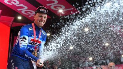 Merlier sprints to Giro stage three win, Pogacar still in pink