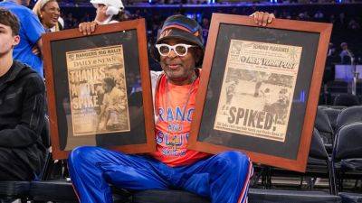 Spike Lee - Spike Lee arrives with gifts for Reggie Miller's MSG return - ESPN - espn.com - New York - state Indiana
