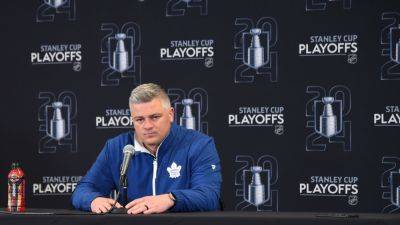Keith Pelley - Sheldon Keefe - Maple Leafs fire coach Sheldon Keefe after first-round exit - ESPN - espn.com - Usa