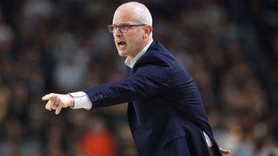 Adrian Wojnarowski - Dan Hurley rejects Lakers' offer, stays at UConn - ESPN - espn.com - Los Angeles - state Connecticut - state Rhode Island