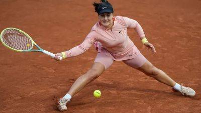 Andreescu among victorious Canadian foursome, takes grass-court opener at Libema Open