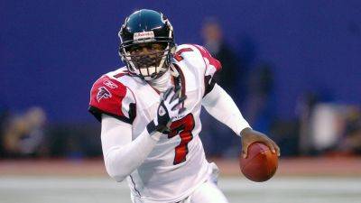 Michael Vick says he paved the way for quarterbacks' new style of play: 'It's the truth'