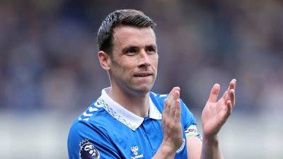Seamus Coleman extends Everton stay to see out Goodison era