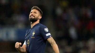‘Father of the team’ Giroud looking for French revenge