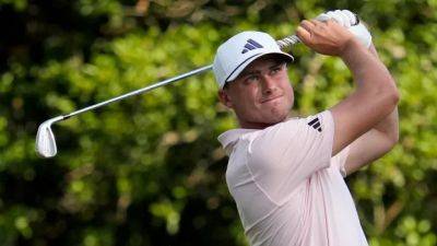 Swedish star Ludvig Aberg carries 1-shot lead into weekend of his U.S. Open debut