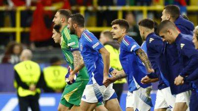 Grit and swagger - Spalletti's Italy survive storm
