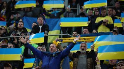 Soldiers tell players to 'show the spirit of Ukraine', says Rebrov