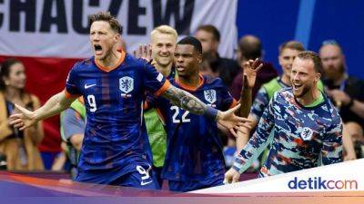 Nathan Ake - Wojciech Szczesny - Cody Gakpo - Wout Weghorst - Man of The Match Polandia Vs Belanda: Weghorst Juru Selamat De Oranje - sport.detik.com