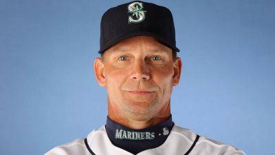 Mike Brumley, former MLB infielder and touted baseball coach, dies in car crash