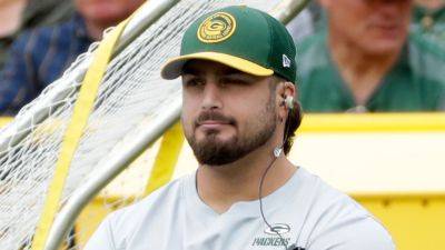 David Bakhtiari says he wants to play in NFL a couple more years - ESPN