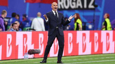 Roberto Martinez salutes Portugal's discipline in comeback win over Czechia