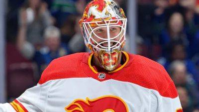 Flames trade goalie Jacob Markstrom to Devils for package that includes 1st round pick