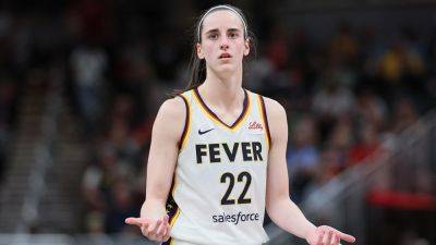 Sky's Chennedy Carter rips Caitlin Clark after refusing to answer questions about foul