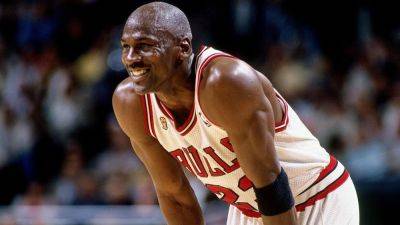 Michael Jordan Logoman card fetches $2.928 million at auction - ESPN