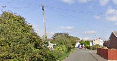 Live updates as bomb disposal team called and homes evacuated in Llantwit Major
