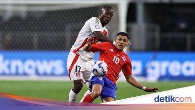 Alexis Sanchez - Claudio Bravo - Copa America 2024: Peru Vs Chile Berakhir Imbang - sport.detik.com - Argentina - Chile - Peru