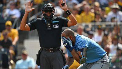 Tampa Bay Rays 3B Amed Rosario exits after being hit in head - ESPN