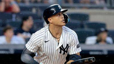 Yankees' Giancarlo Stanton pulled from game due to hamstring - ESPN