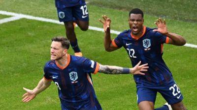 Pinch-hitter Weghorst wants role in Dutch starting lineup