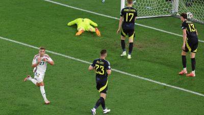Stuart Armstrong - Steve Clarke - Scotland bow out of Euro 2024 after Hungary grab late, late winner - rte.ie - Scotland - Hungary - county Armstrong