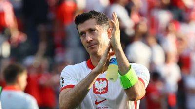 Lewandowski says he wants to play for Poland beyond Euro 2024