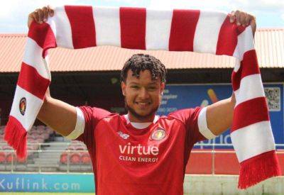 Ebbsfleet United sign former QPR, Wycombe Wanderers, Aldershot Town and Waterford defender Giles Phillips from Oxford City