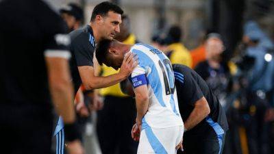 Argentina survive Messi scare, advance to next round after 'tough' Chile win - ESPN