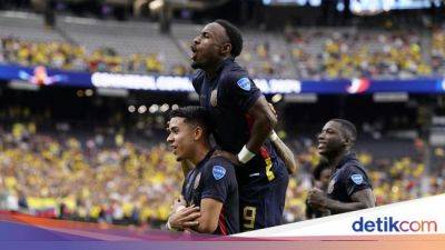 Gol Bunuh Diri Spektakuler Saat Ekuador Bungkam Jamaika 3-1 - sport.detik.com