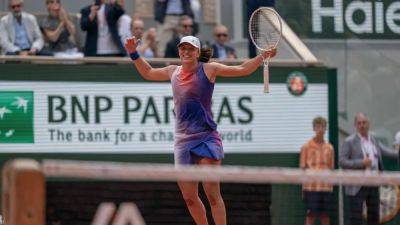 Wimbledon the final frontier for claycourt queen Swiatek to conquer