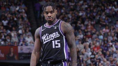 Sources - Kings trade Davion Mitchell, Sasha Vezenkov to Raptors - ESPN